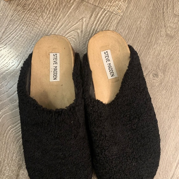 Steve Madden Black Mules - Picture 4 of 7